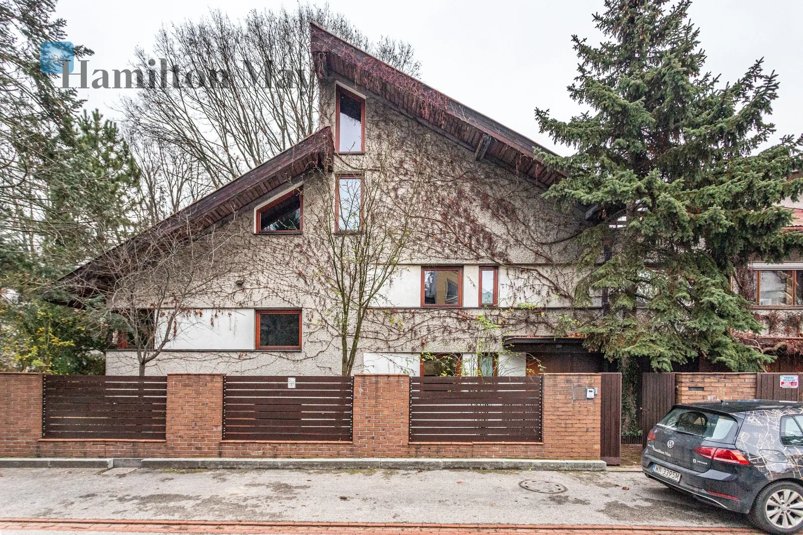 Wyjątkowy dom na Żoliborzu do aranżacji pod cele biurowe bądź mieszkalne - slider