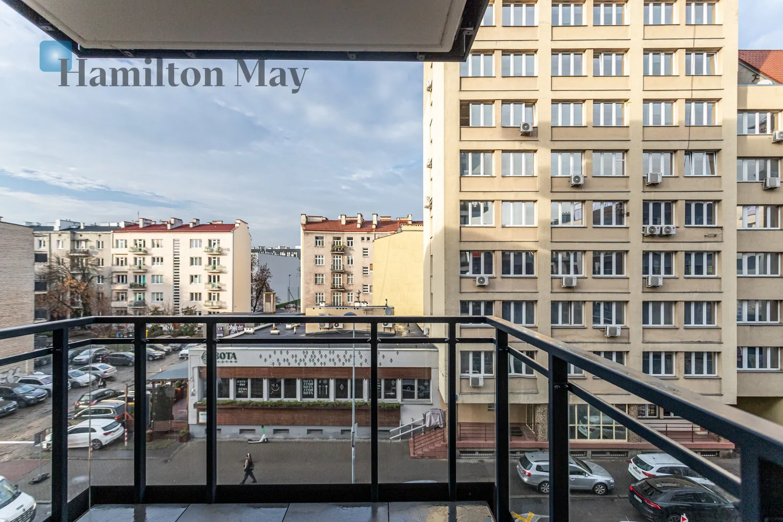 Сучасна двокімнатна квартира в Празі - slider