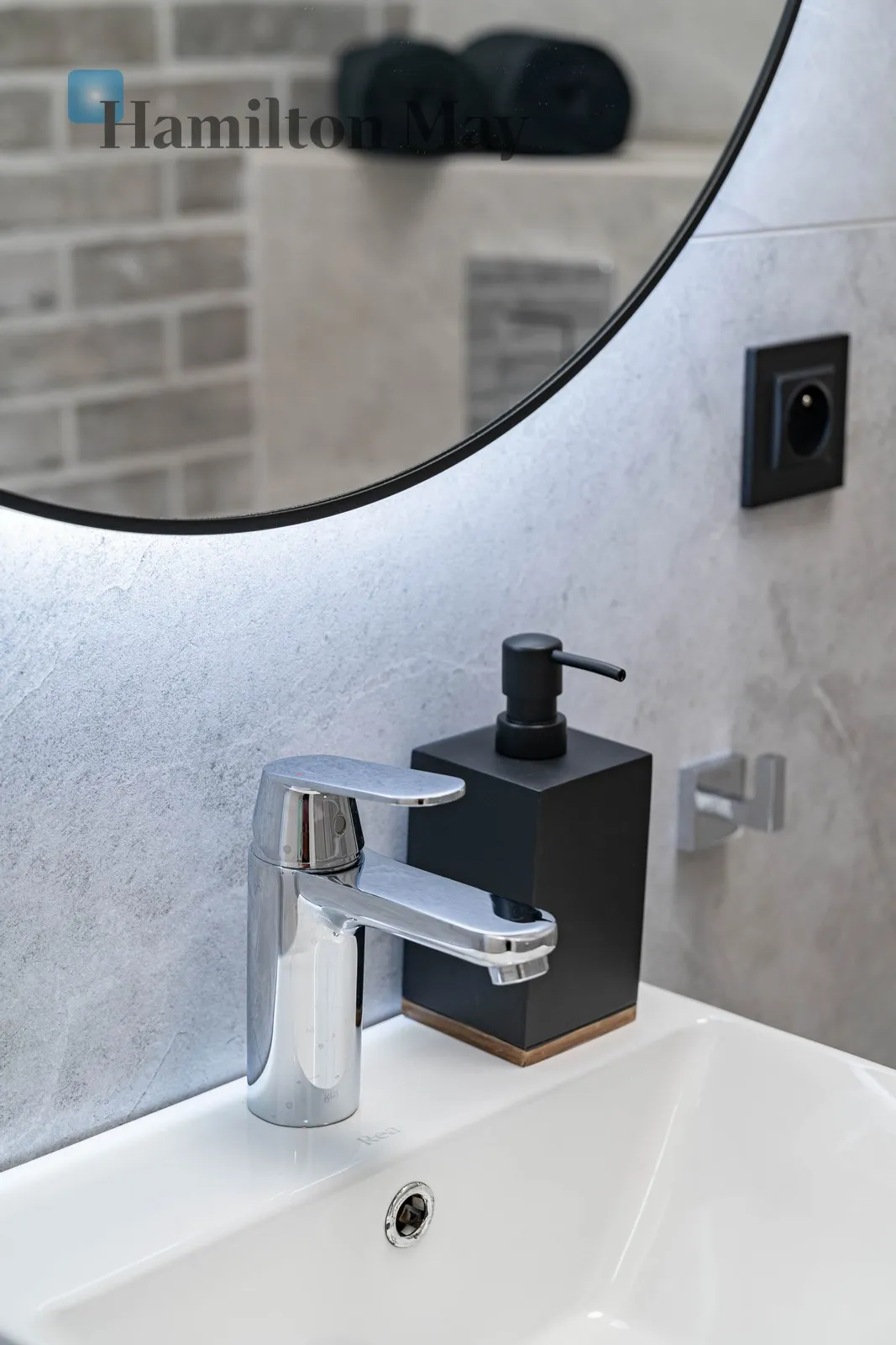 Street: Bartosza Głowackiego Region: Bronowice Distance to centre: 2.95 km - slider