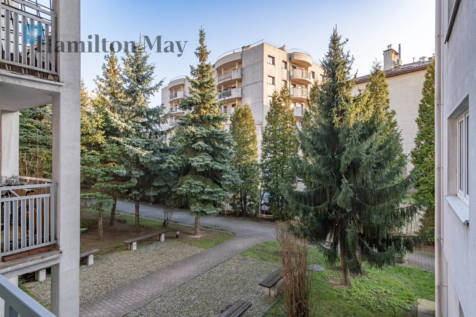 City: Kraków Street: Bartosza Głowackiego Region: Bronowice Distance to centre: 2.95 km - slider