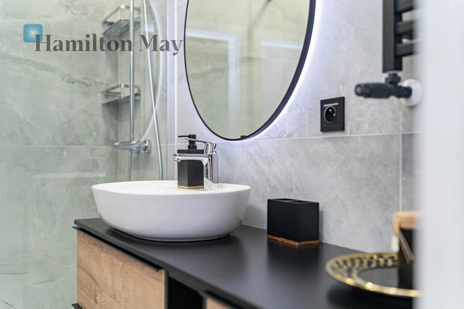 Size: 82m2 Price/m2: 51 PLN - slider