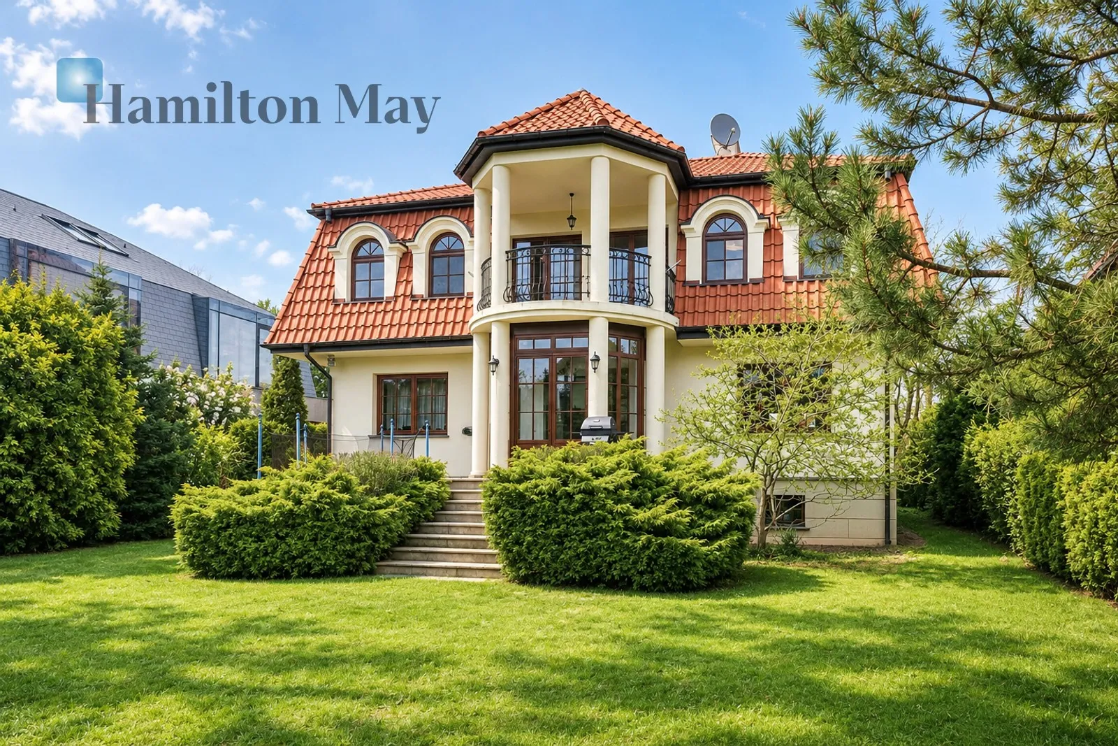A spacious detached house in the immediate vicinity of Decjusza Park in Wola Justowska - slider
