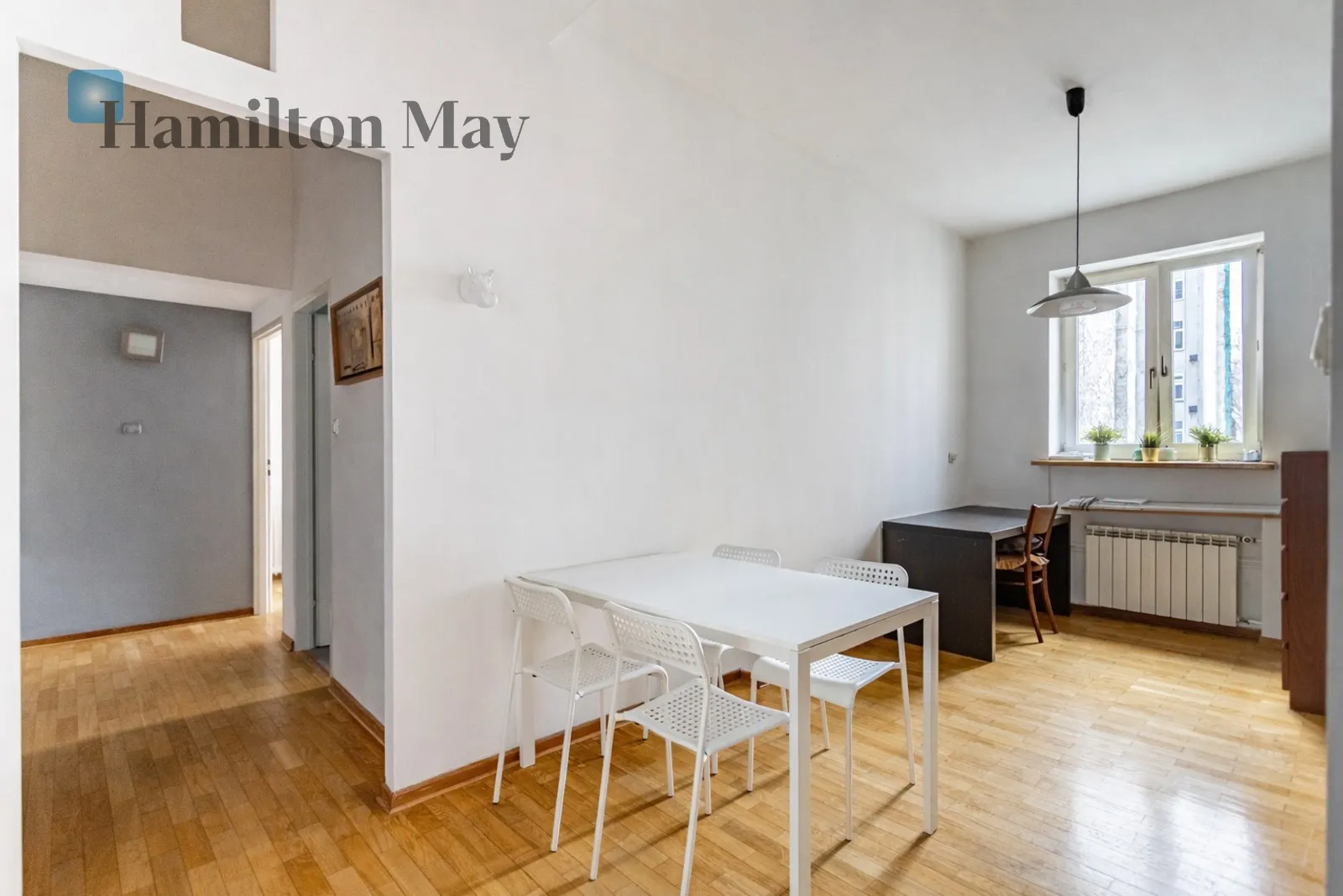 City: Warszawa Street: Wilcza Region: Śródmieście Distance to centre: 0.73 km Level: 1 Price: 1771100 PLN - slider