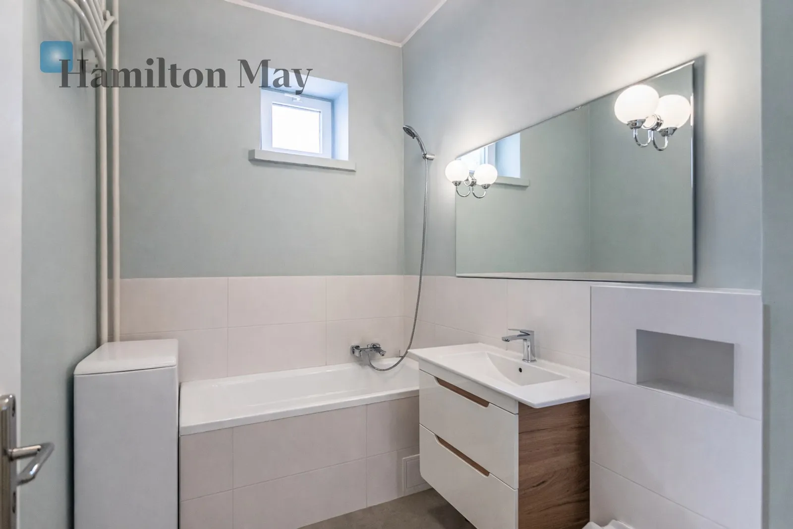 Level: 1 Price: 1771100 PLN Bedrooms: 3 - slider