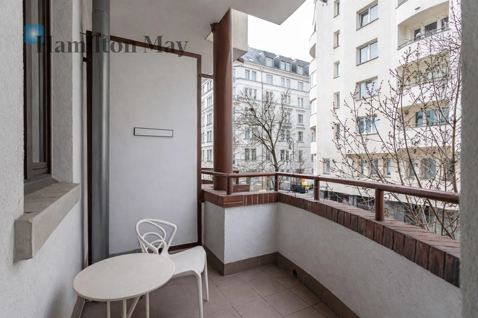 Region: Śródmieście Distance to centre: 0.73 km - slider