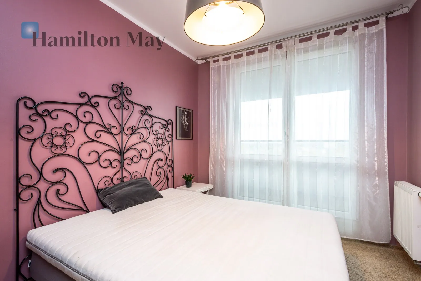 Distance to centre: 3.71 km Level: 10 Price: 3300 PLN Bedrooms: 1 Bathrooms: 1 Size: 50m2 Price/m2: 66 PLN - slider