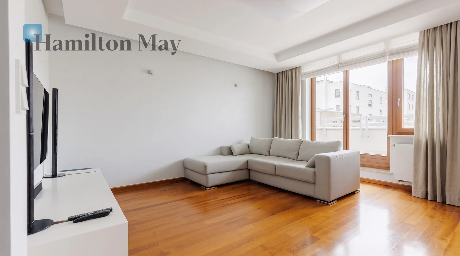 Trzypokojowy apartament z dwoma tarasami przy Polu Mokotowskim  - slider