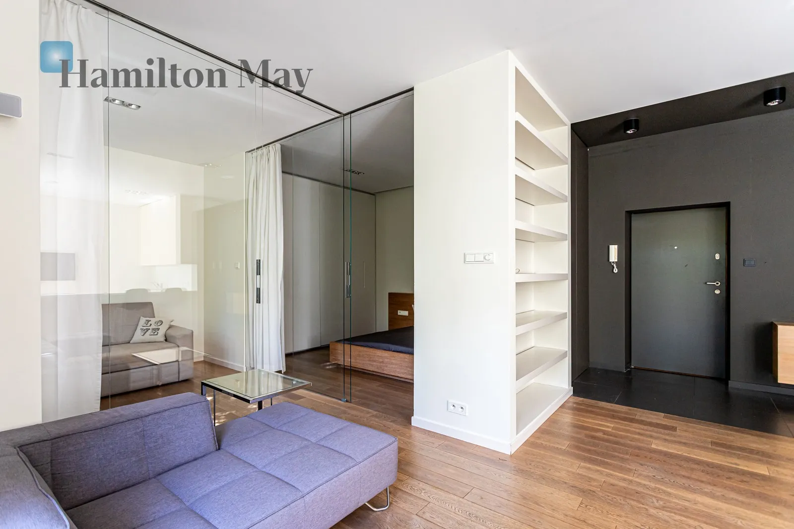 Street: Antoniego Edwarda Odyńca Region: Mokotów Subregion: Wierzbno Distance to centre: 3.72 km Level: 1 Price: 4100 PLN Bedrooms: 1 Bathrooms: 1 Size: 61m2 - slider