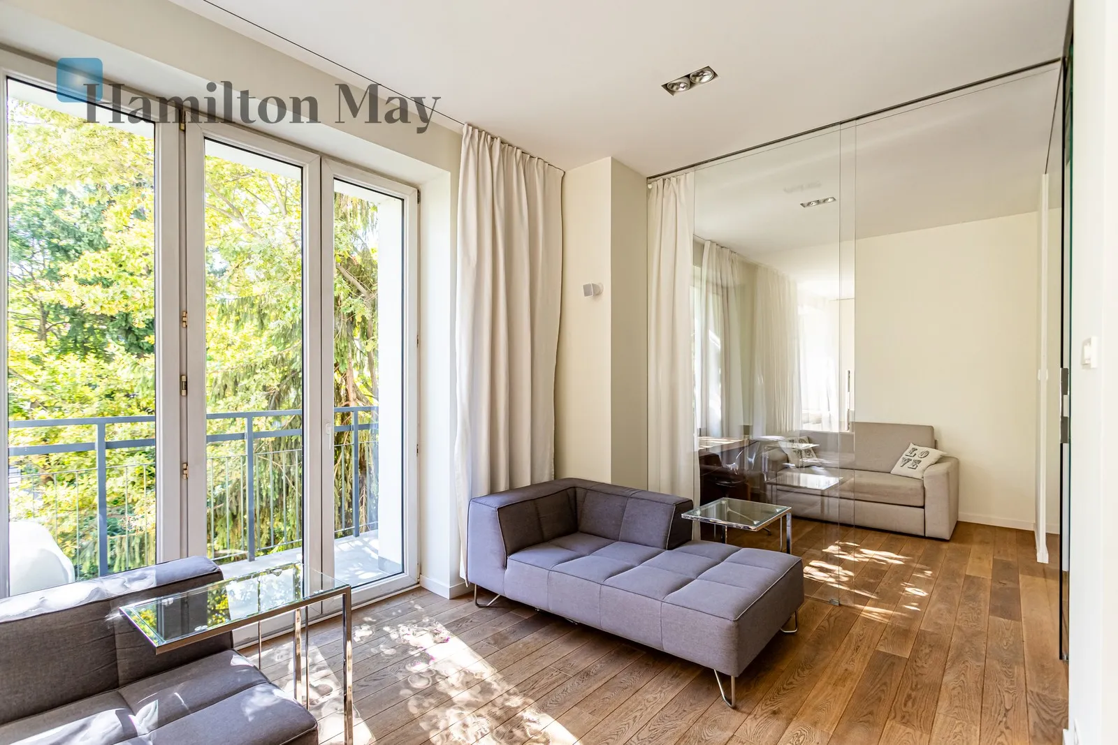Subregion: Wierzbno Distance to centre: 3.72 km Level: 1 Price: 4100 PLN Bedrooms: 1 Bathrooms: 1 Size: 61m2 Price/m2: 67 PLN - slider