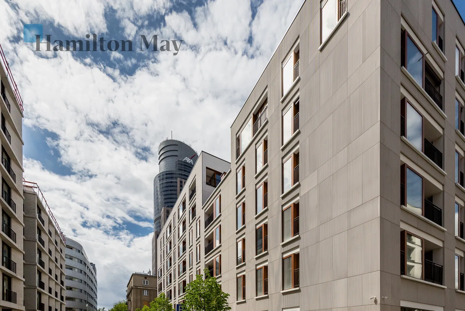 Elegant, studio apartment in the Browary Warszawskie development - slider