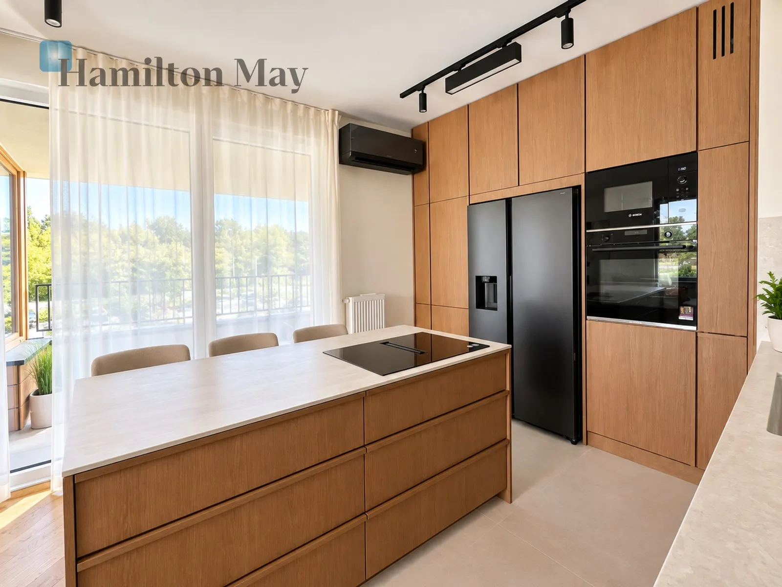 Street: Kopalniana Region: Bemowo Subregion: Jelonki Południowe Distance to centre: 8.42 km Level: 1 Price: 9000 PLN Bedrooms: 4 Bathrooms: 2 Size: 114m2 Price/m2: 79 PLN - slider