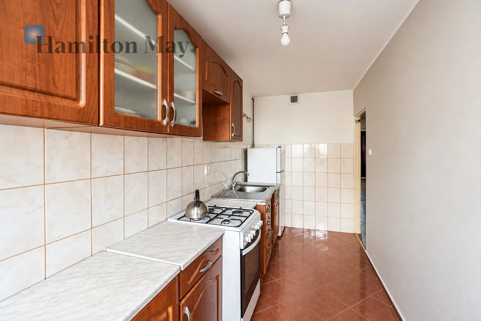 Distance to centre: 6.55 km Price: 700000 PLN Bedrooms: 2 Bathrooms: 1 Size: 54m2 Price/m2: 12963 PLN - slider