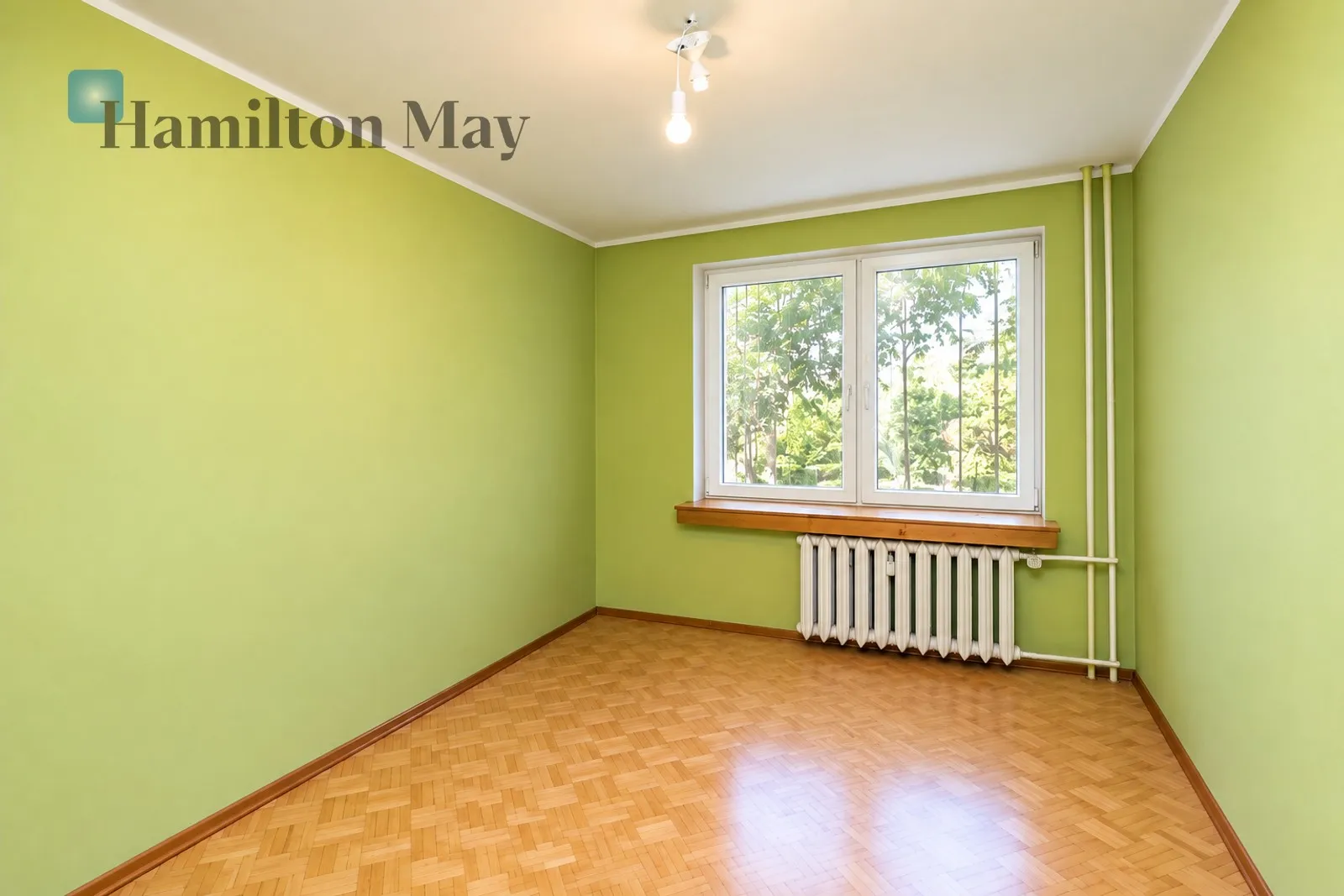 City: Kraków Street: Jana Kozietulskiego Region: Bieżanów-Prokocim Distance to centre: 6.55 km Price: 700000 PLN Bedrooms: 2 Bathrooms: 1 - slider