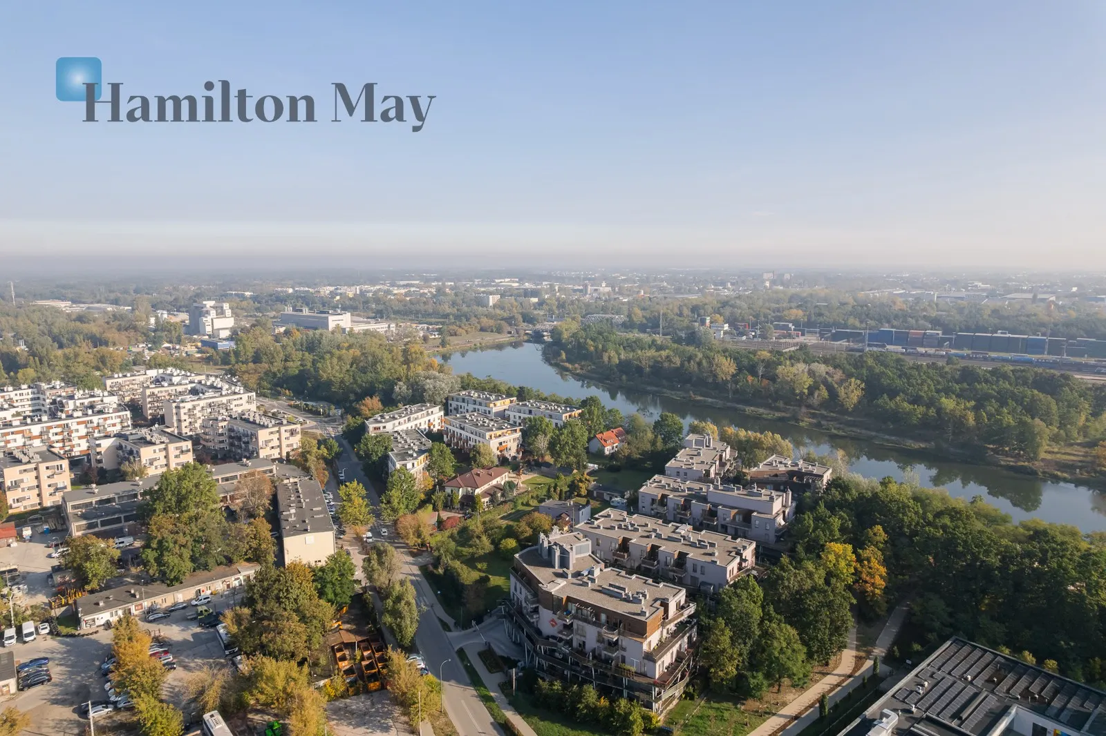 Luksusowy, przyjazny dla zwierząt, apartament nad wodą dla pary - slider