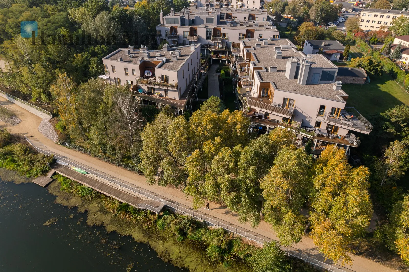 Luksusowy, przyjazny dla zwierząt, apartament nad wodą dla pary - slider
