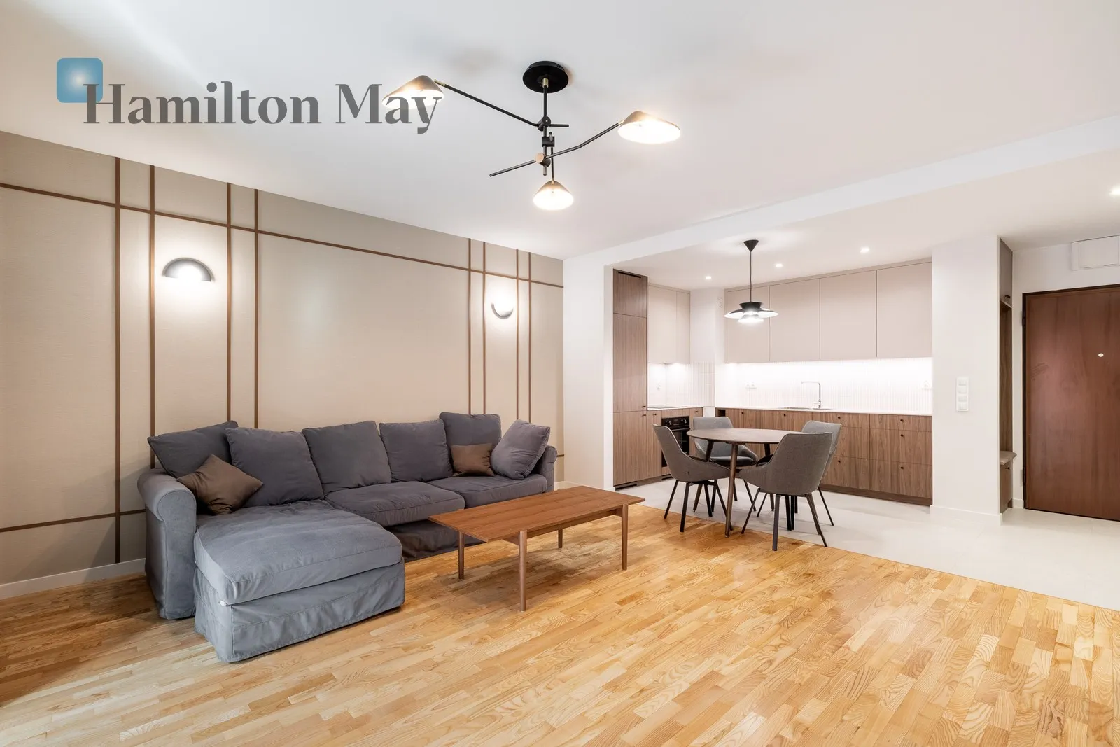 Street: Szlak Region: Stare Miasto Distance to centre: 1 km Level: 4 Price: 1665000 PLN Bedrooms: 1 Bathrooms: 1 Size: 63.91m2 Price/m2: 26052 PLN - slider