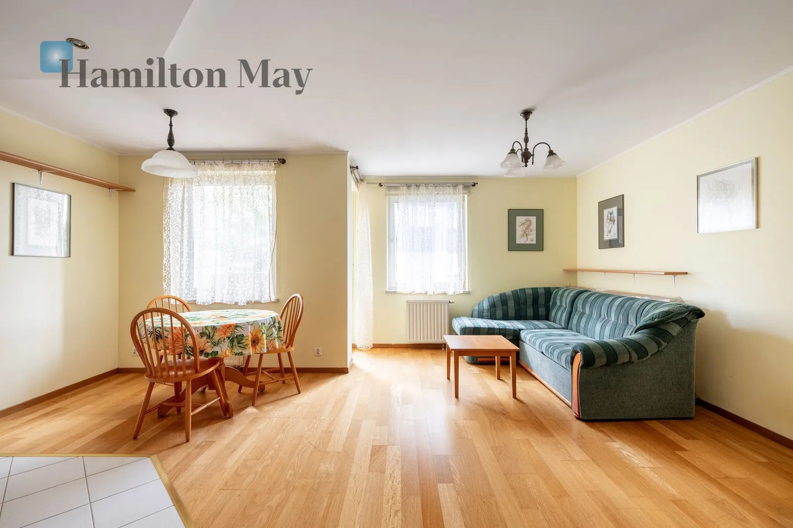 Street: Henryka Wieniawskiego Region: Prądnik Czerwony Distance to centre: 3 km Level: 2 Price: 2700 PLN Bedrooms: 0 Bathrooms: 1 Size: 40m2 Price/m2: 68 PLN - slider