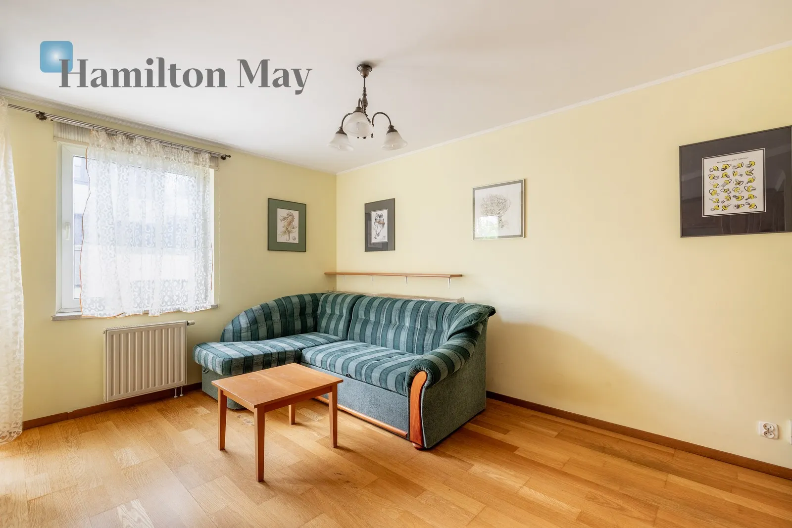 City: Kraków Street: Henryka Wieniawskiego Region: Prądnik Czerwony Distance to centre: 3 km Level: 2 Price: 2700 PLN Bedrooms: 0 Bathrooms: 1 - slider