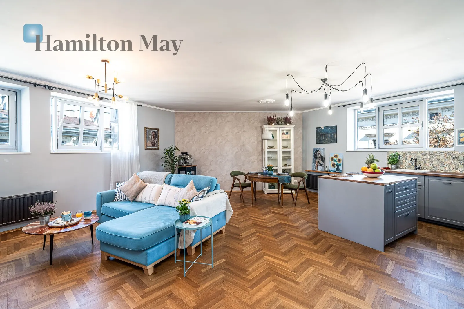 City: Kraków Street: Jana Kochanowskiego Region: Kraków Distance to centre: 0.81 km Level: 3 Price: 2990000 PLN Bedrooms: 2 Bathrooms: 2 Size: 109m2 - slider