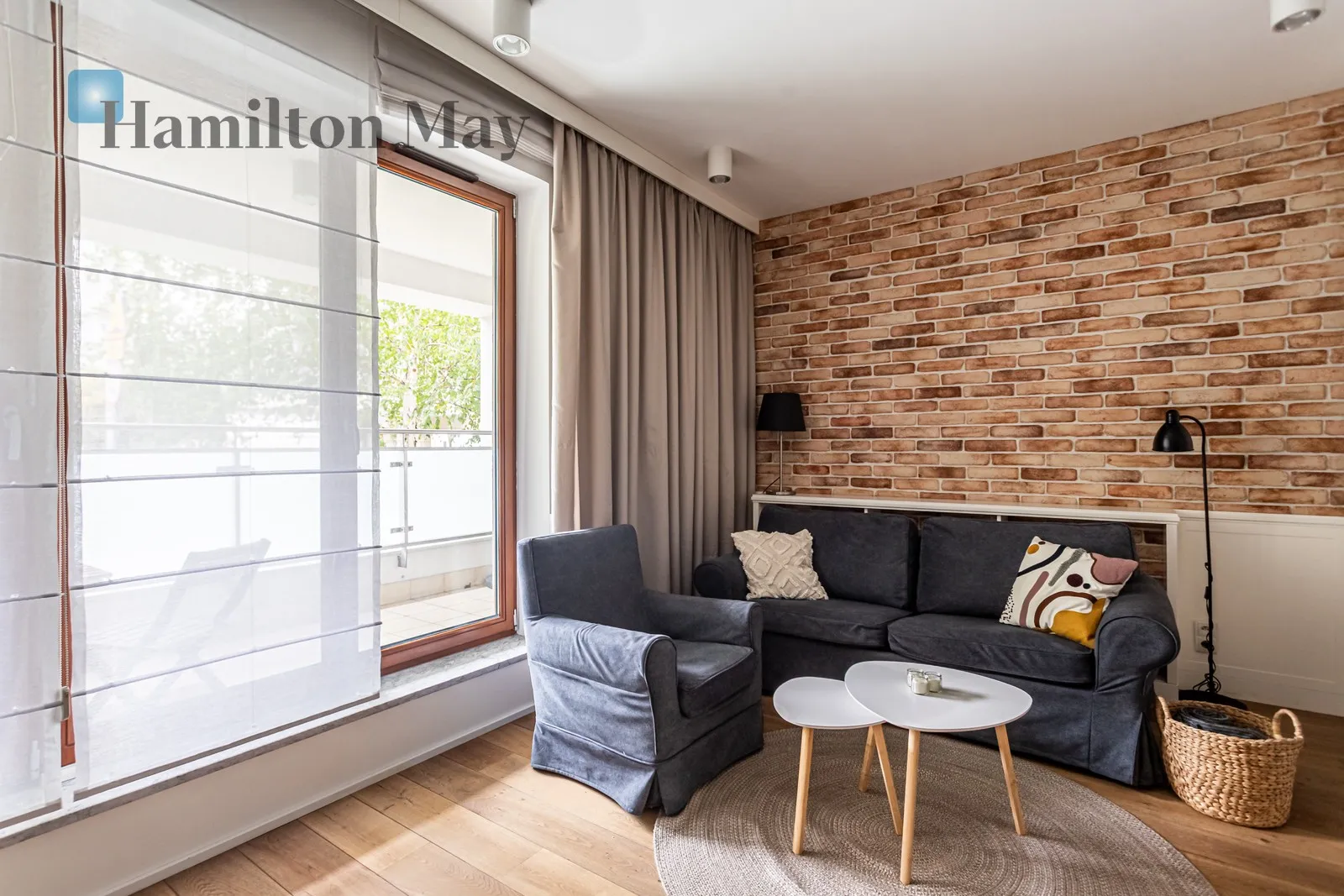 Street: Łagodna Region: Mokotów Distance to centre: 4.29 km Price: 5500 PLN Bedrooms: 2 Bathrooms: 1 Size: 74m2 Price/m2: 74 PLN - slider
