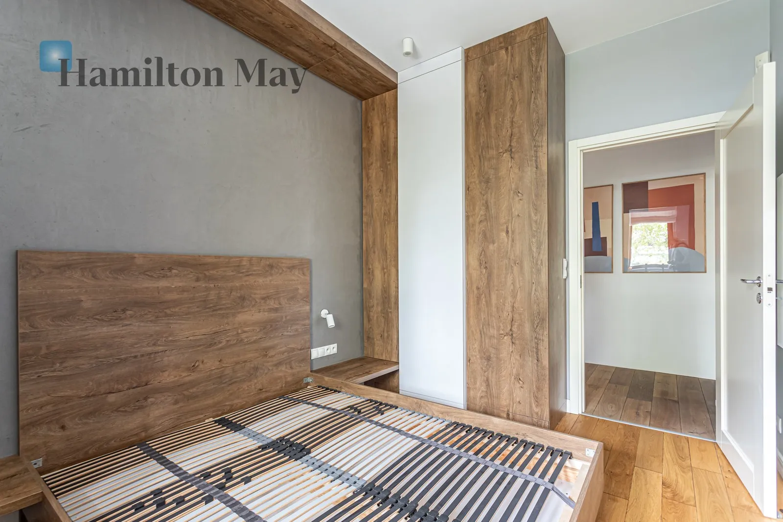 Price: 5500 PLN Bedrooms: 2 Bathrooms: 1 Size: 74m2 Price/m2: 74 PLN - slider