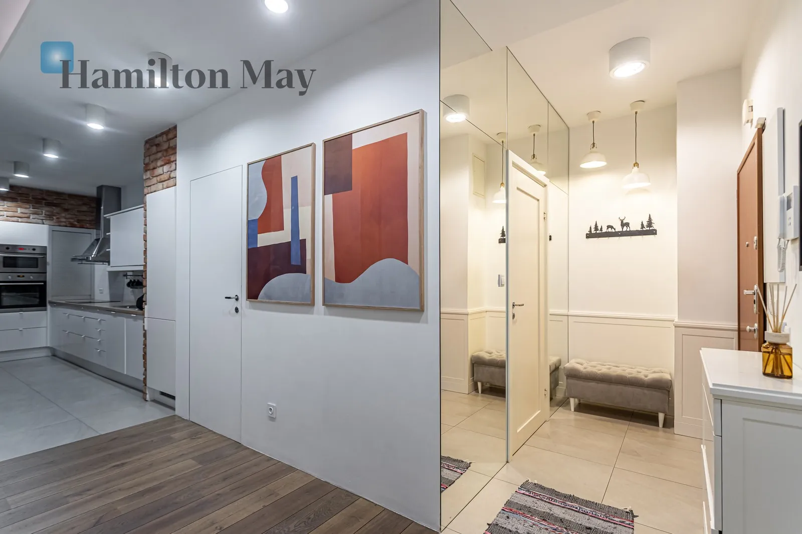 Region: Mokotów Distance to centre: 4.29 km Price: 5500 PLN Bedrooms: 2 - slider