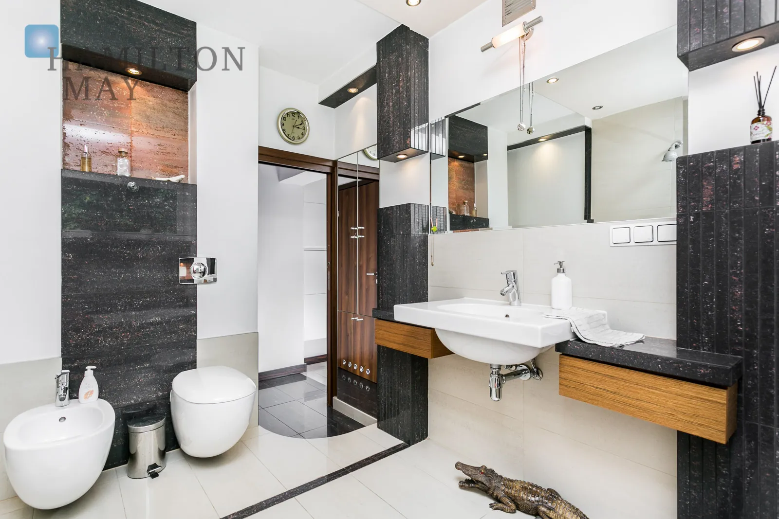 Piękny, luksusowy apartament z 4 sypialniami - slider