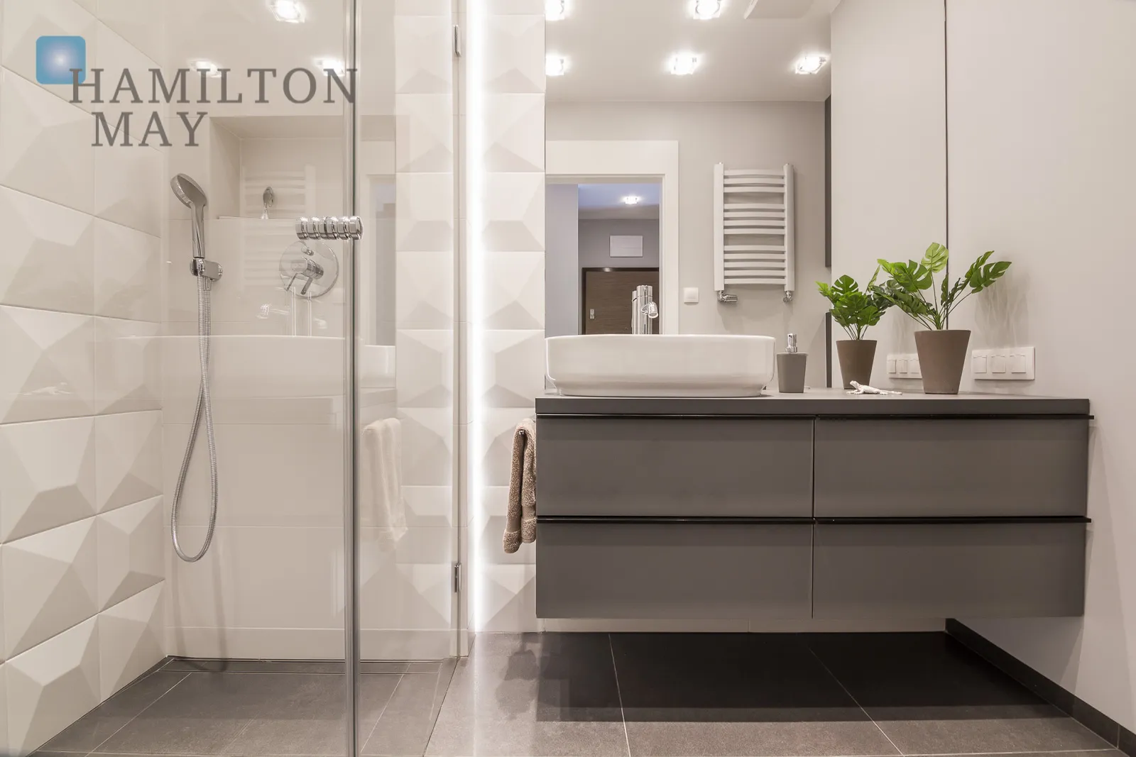 Luxury Apartment with Balcony in Krakow - slider