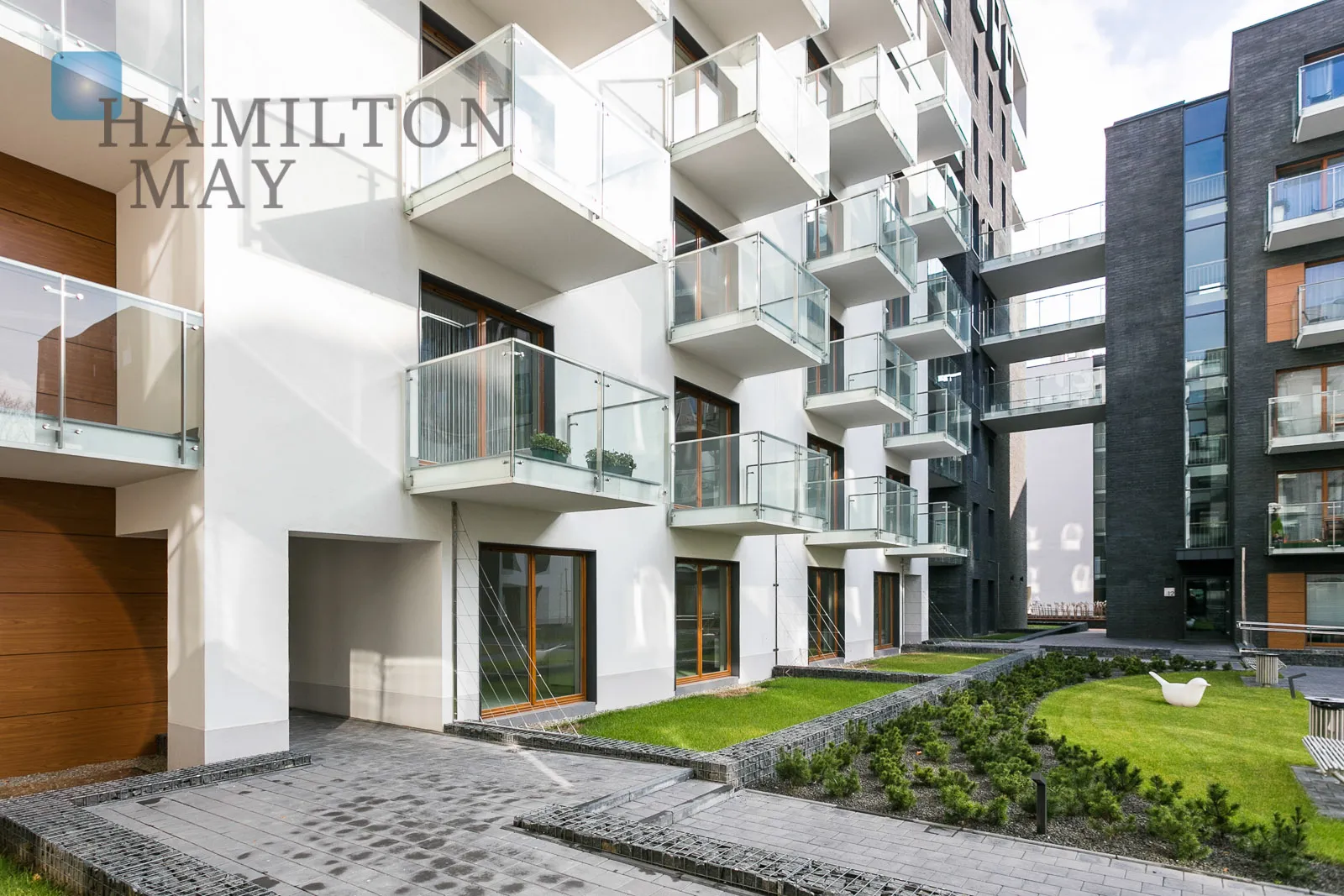 Ekskluzywny apartament z balkonem w sercu Krakowa - slider