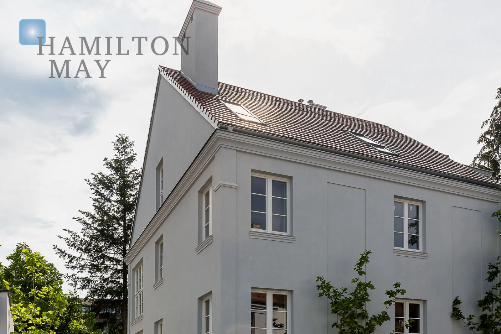 Apartament w willi na Starym Żoliborzu - slider