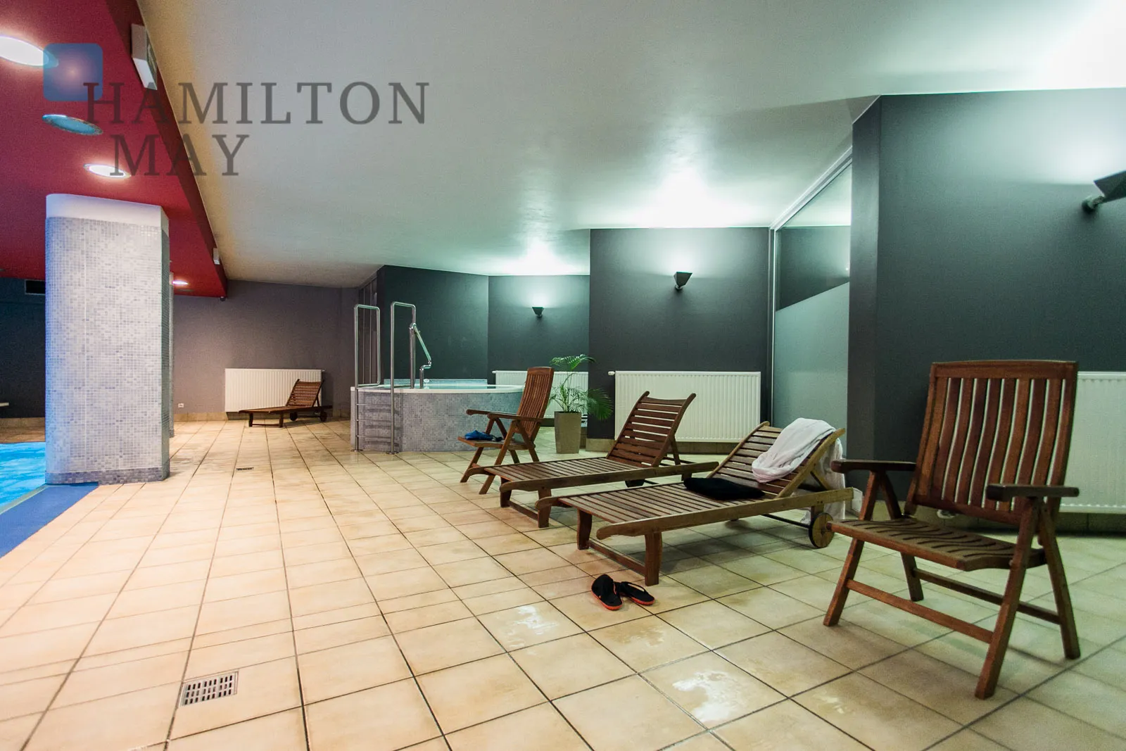 Eleganckie mieszkanie z balkonem i miejscem garażowym - slider