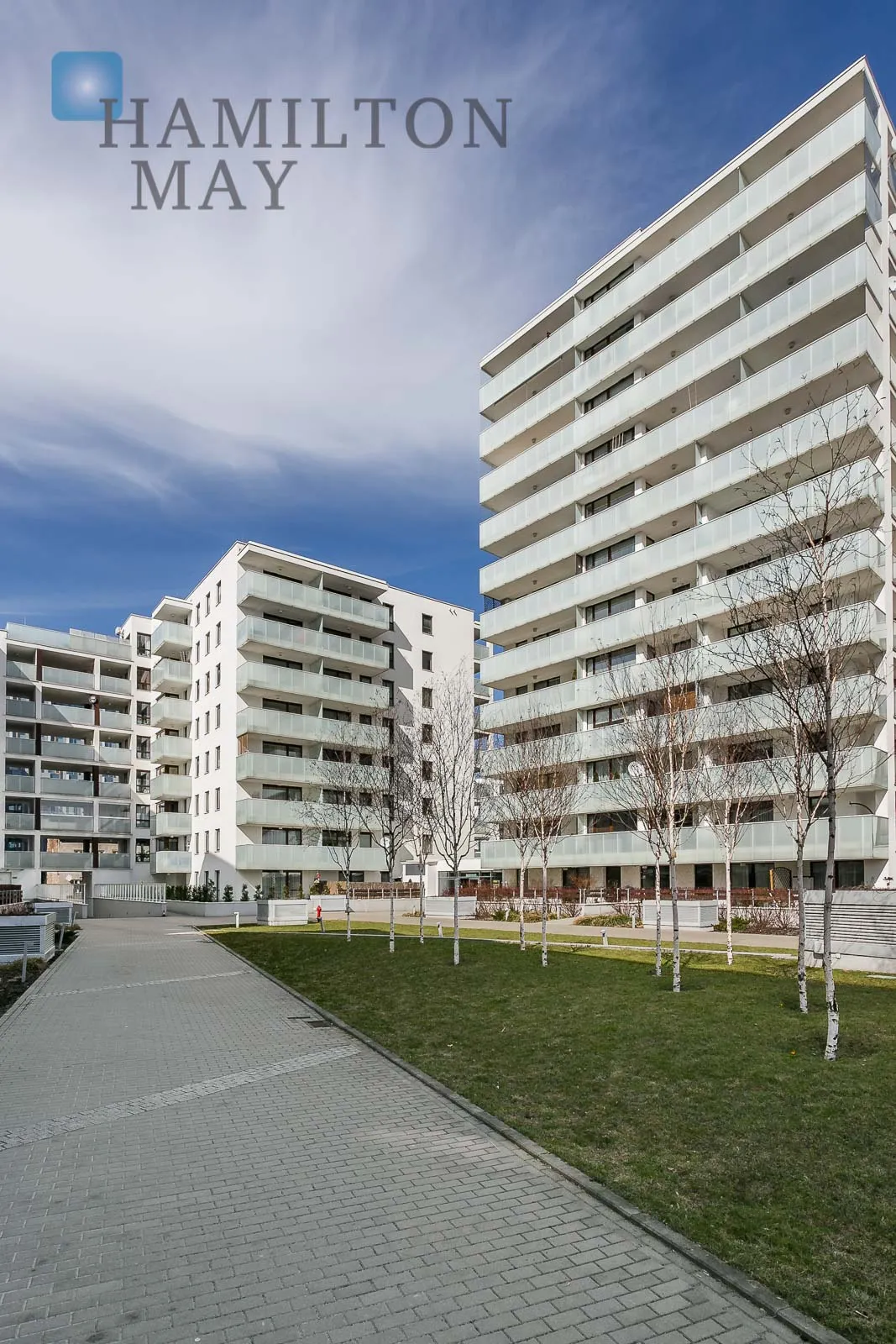 Unique, comfortable two bedroom apartment located in the Wola district - slider