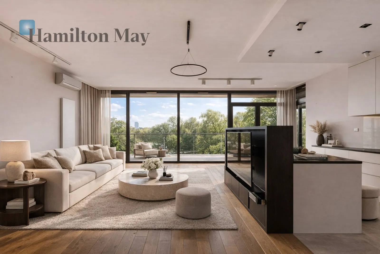 Distance to centre: 1.09 km Level: 6 Price: 22000 PLN Bedrooms: 3 - slider