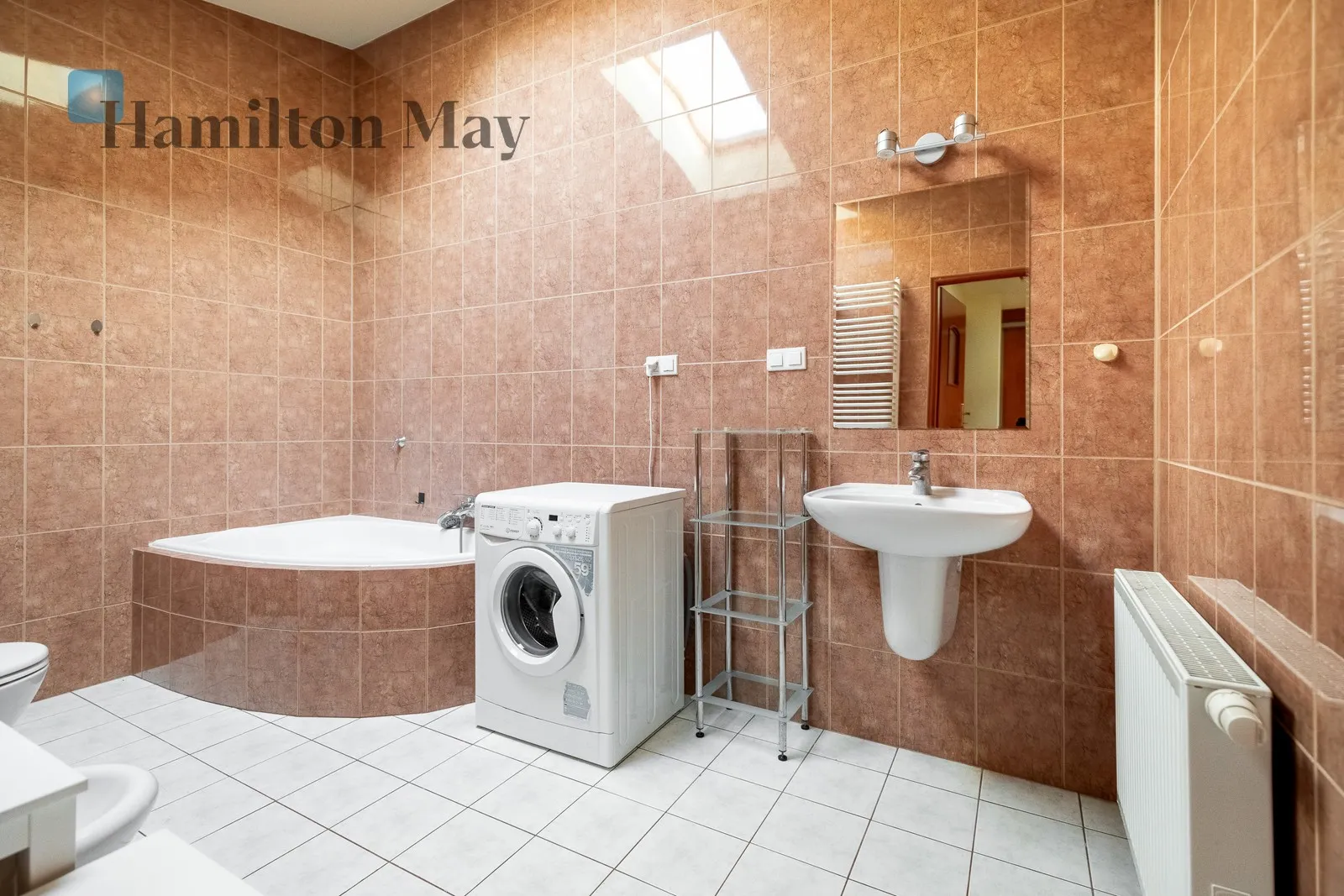 Distance to centre: 1.42 km Level: 1 Price: 1250000 PLN Bedrooms: 3 Bathrooms: 2 Size: 92m2 Price/m2: 13587 PLN - slider