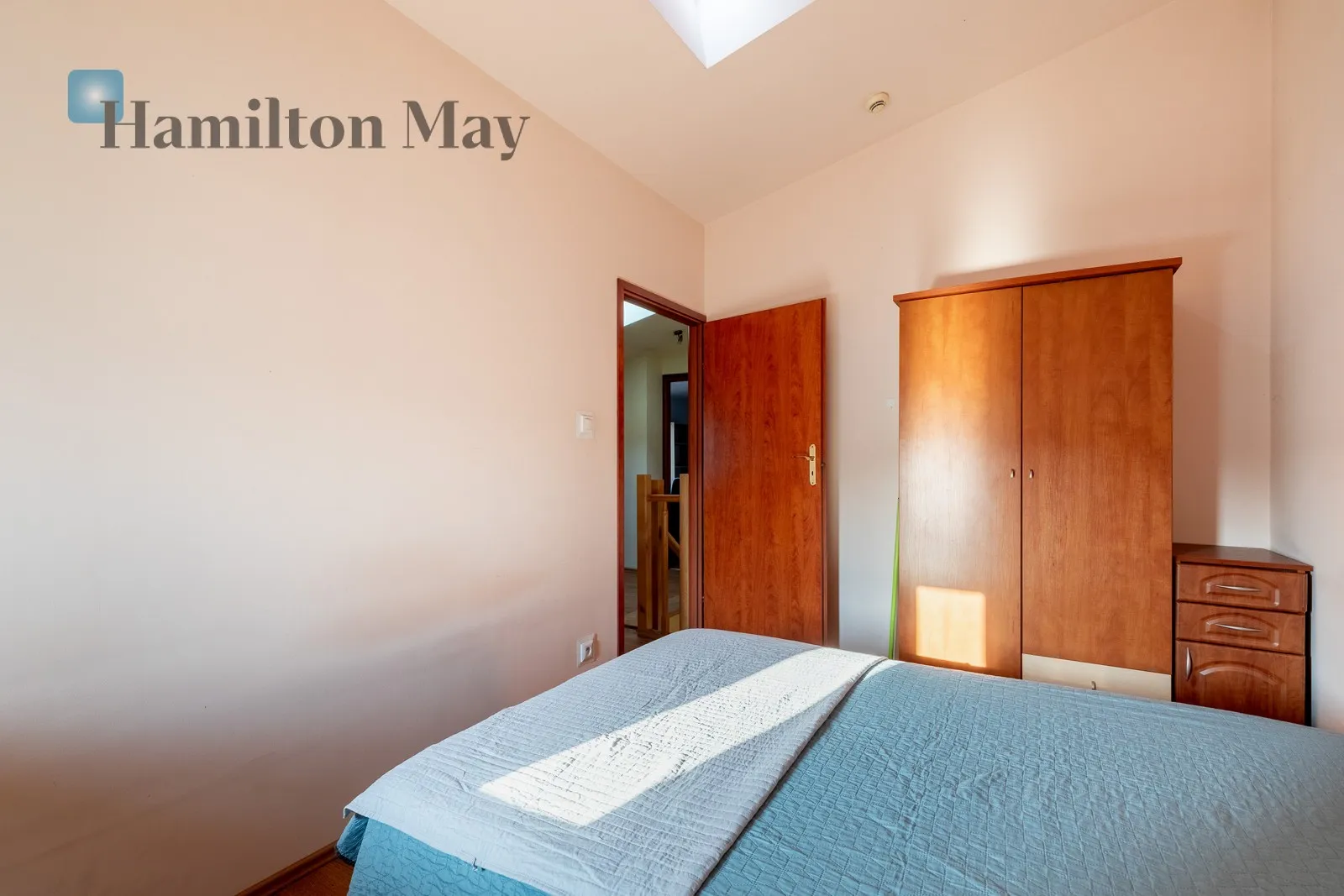 Region: Grzegórzki Distance to centre: 1.42 km Level: 1 Price: 1250000 PLN Bedrooms: 3 Bathrooms: 2 - slider