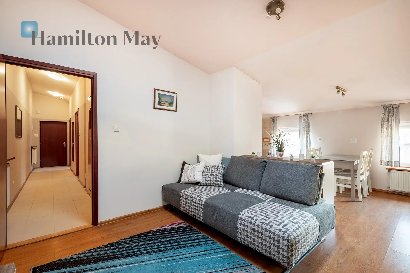 Level: 2 Price: 1150000 PLN Bedrooms: 3 Bathrooms: 1 Size: 88m2 - slider