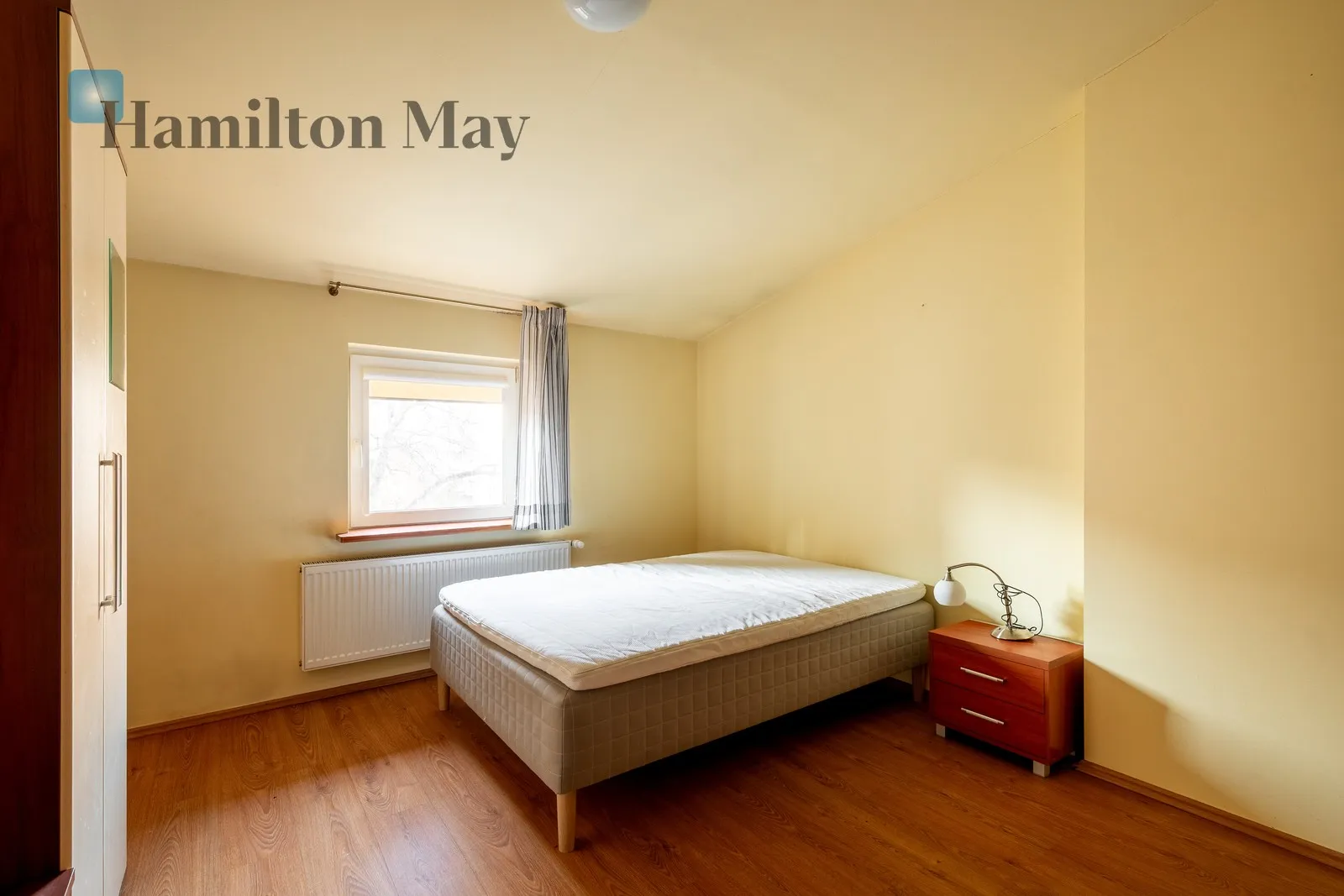 Level: 2 Price: 1150000 PLN Bedrooms: 3 Bathrooms: 1 - slider