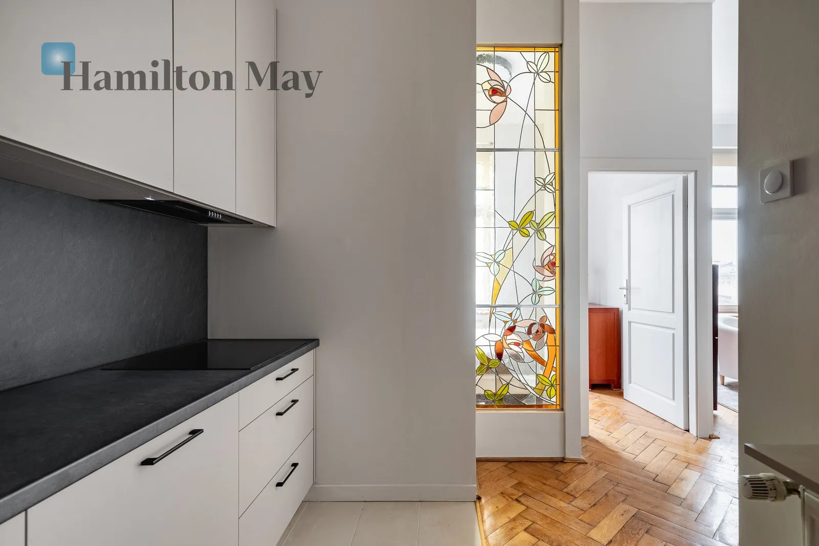 Ekskluzywne mieszkanie w zabytkowej kamienicy na Starym Mieście - slider