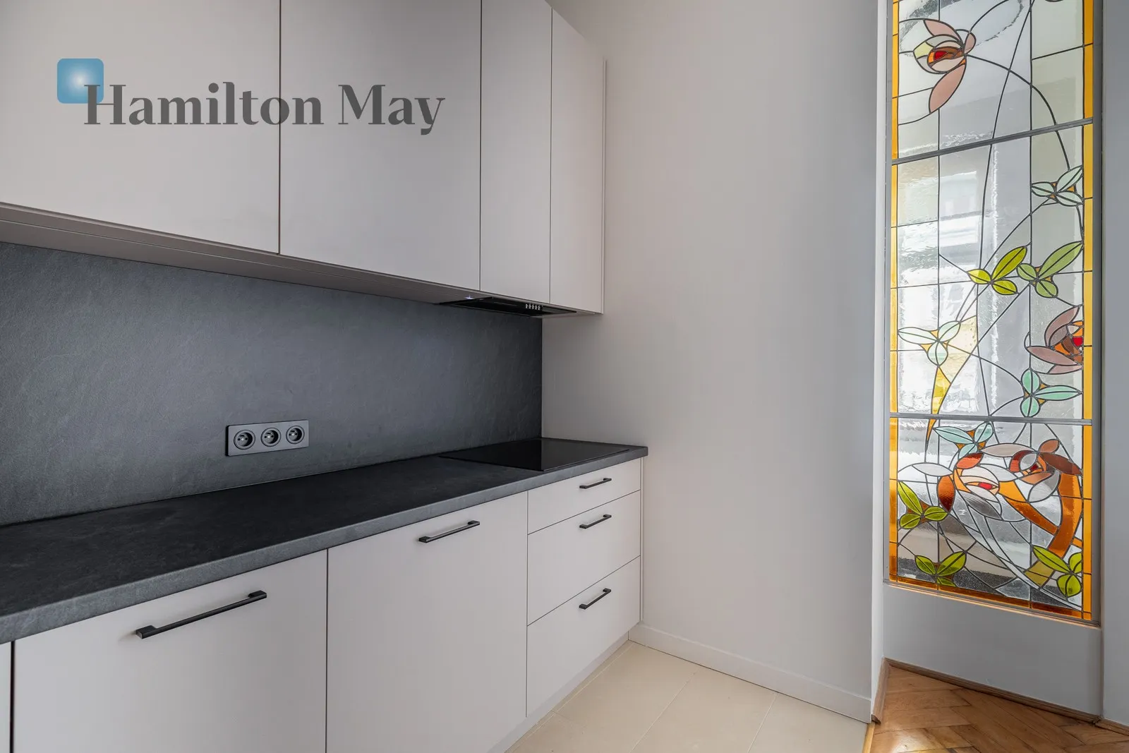 Ekskluzywne mieszkanie w zabytkowej kamienicy na Starym Mieście - slider