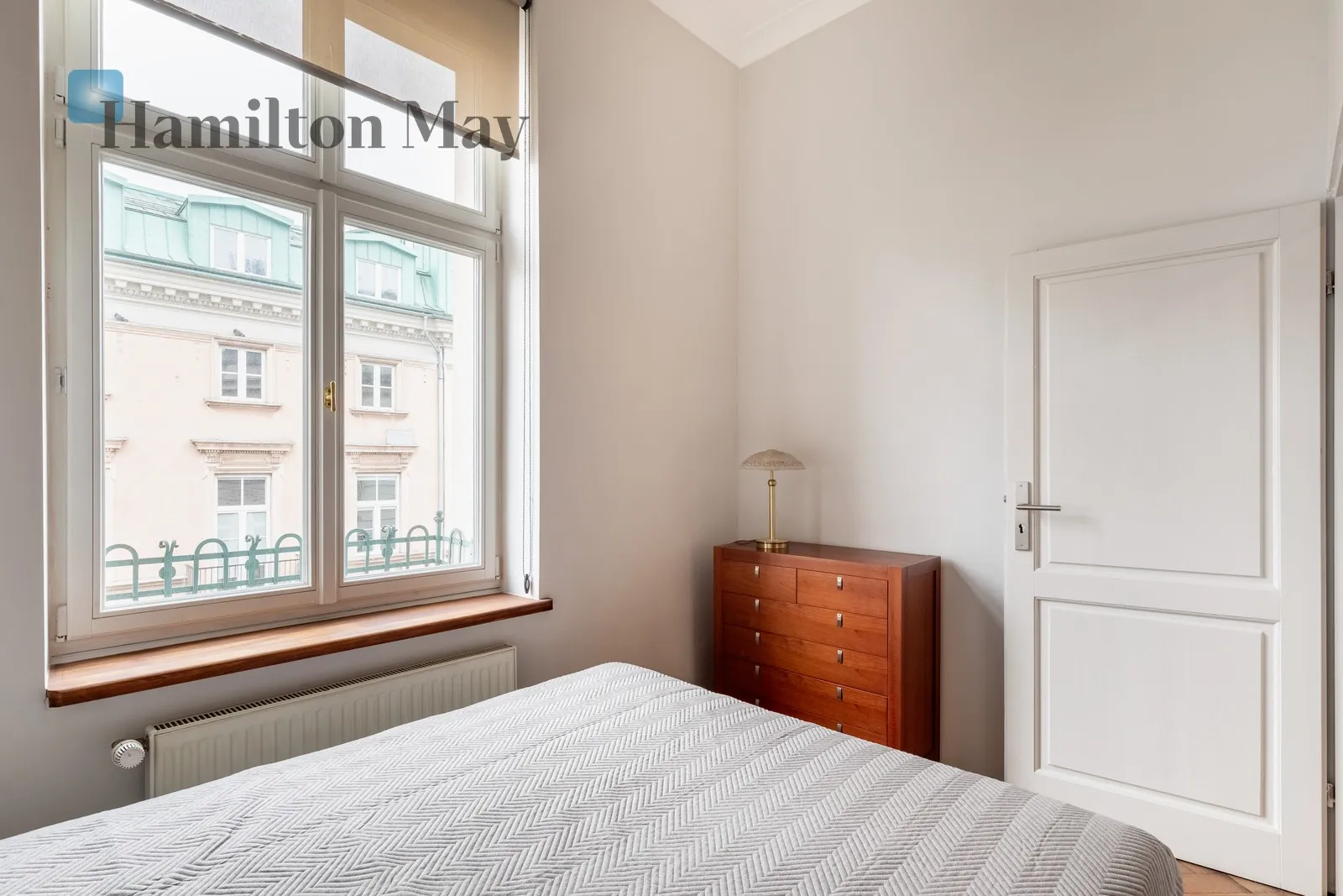 Ekskluzywne mieszkanie w zabytkowej kamienicy na Starym Mieście - slider