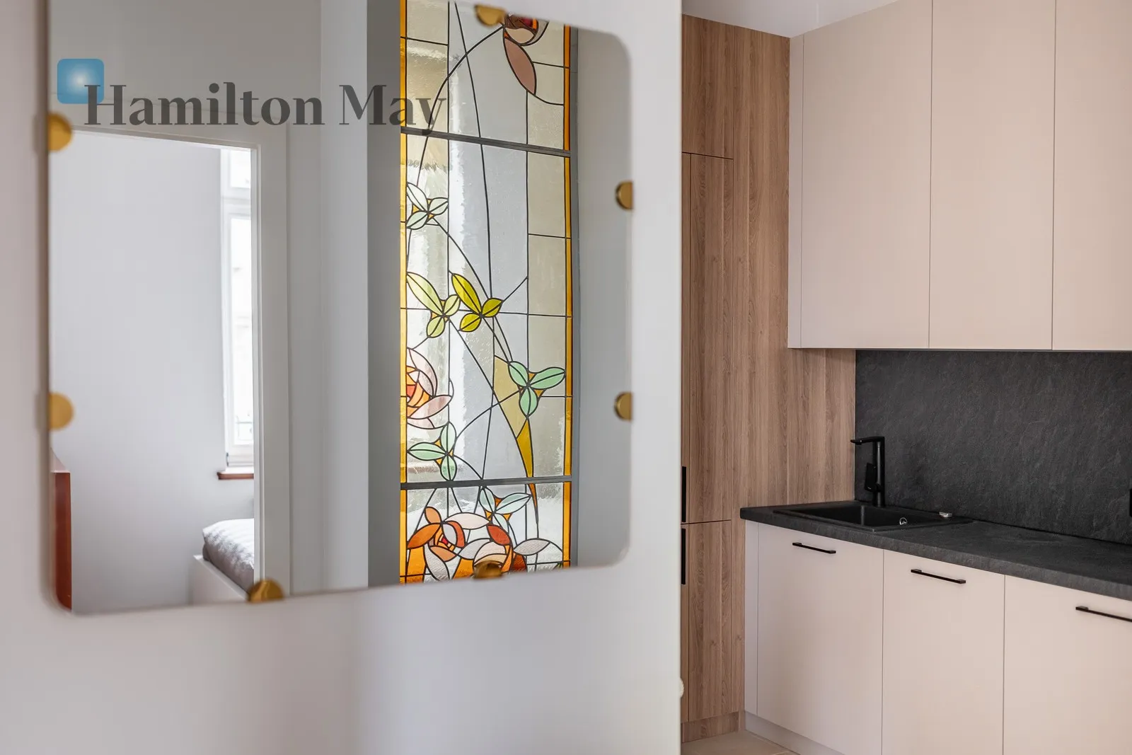 Ekskluzywne mieszkanie w zabytkowej kamienicy na Starym Mieście - slider