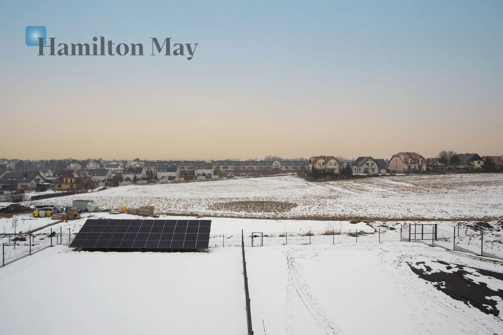 Енергоефективний, сучасний будинок у тихому закритому житловому комплексі в Скотніках - slider