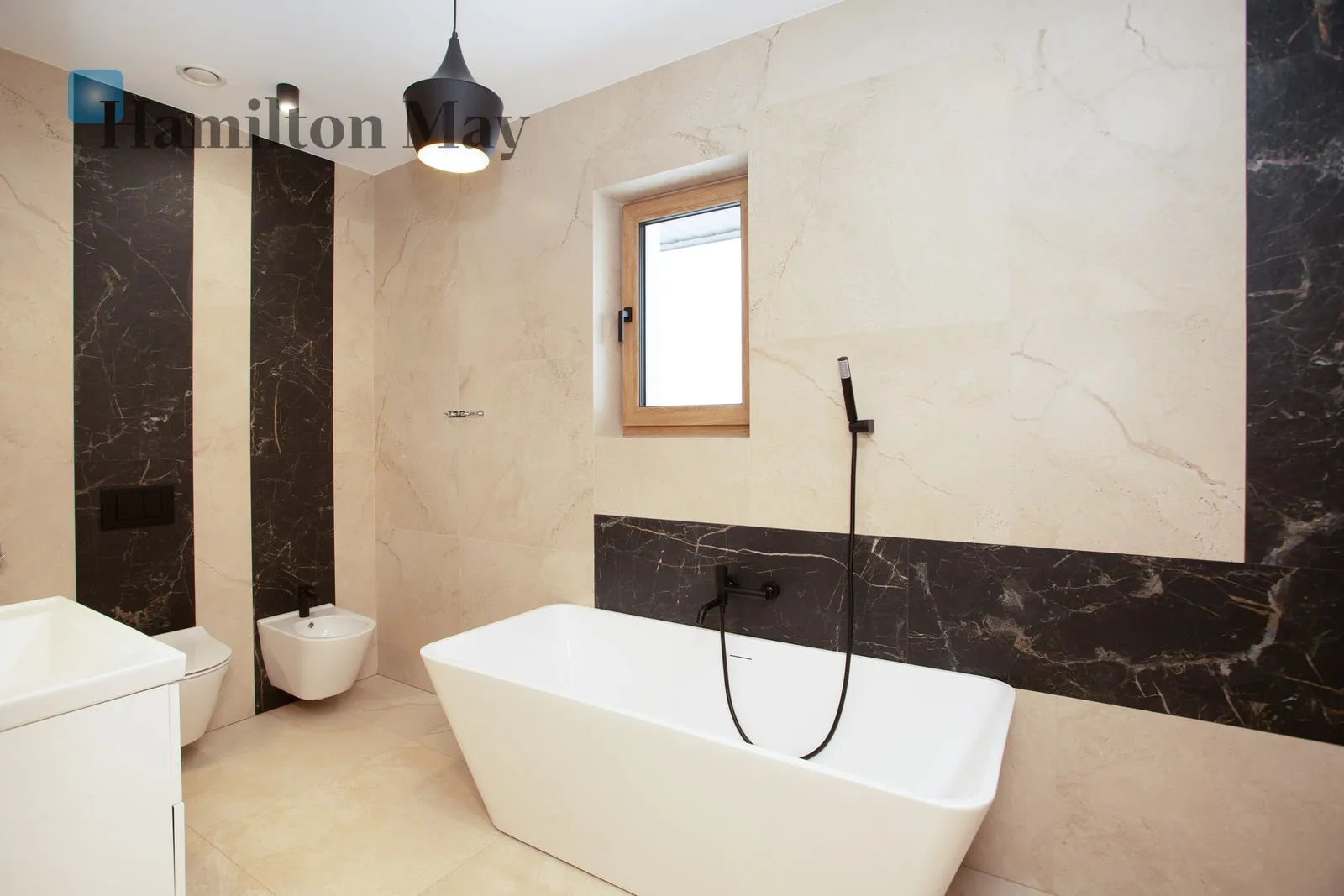 Енергоефективний, сучасний будинок у тихому закритому житловому комплексі в Скотніках - slider