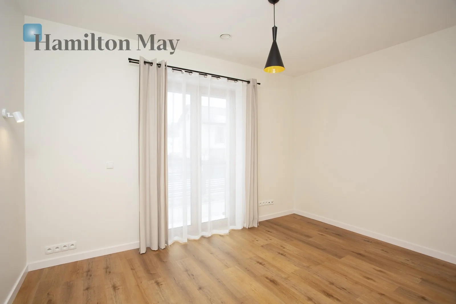 Енергоефективний, сучасний будинок у тихому закритому житловому комплексі в Скотніках - slider