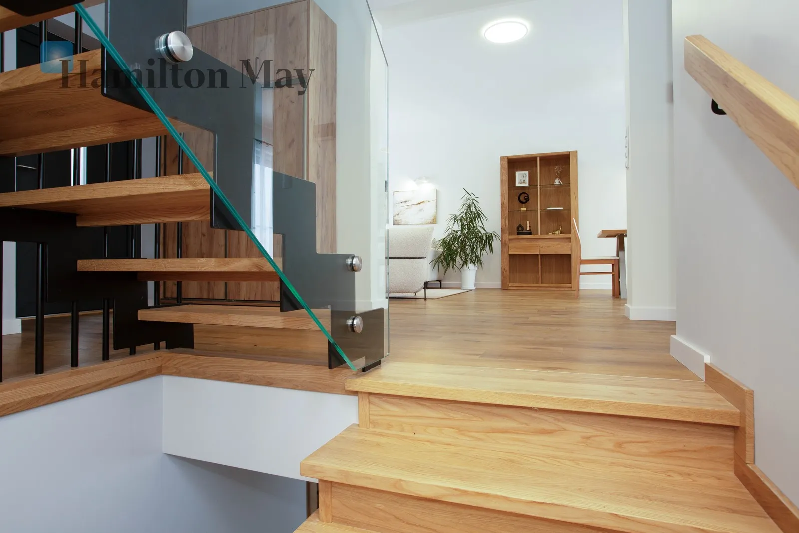 Енергоефективний, сучасний будинок у тихому закритому житловому комплексі в Скотніках - slider