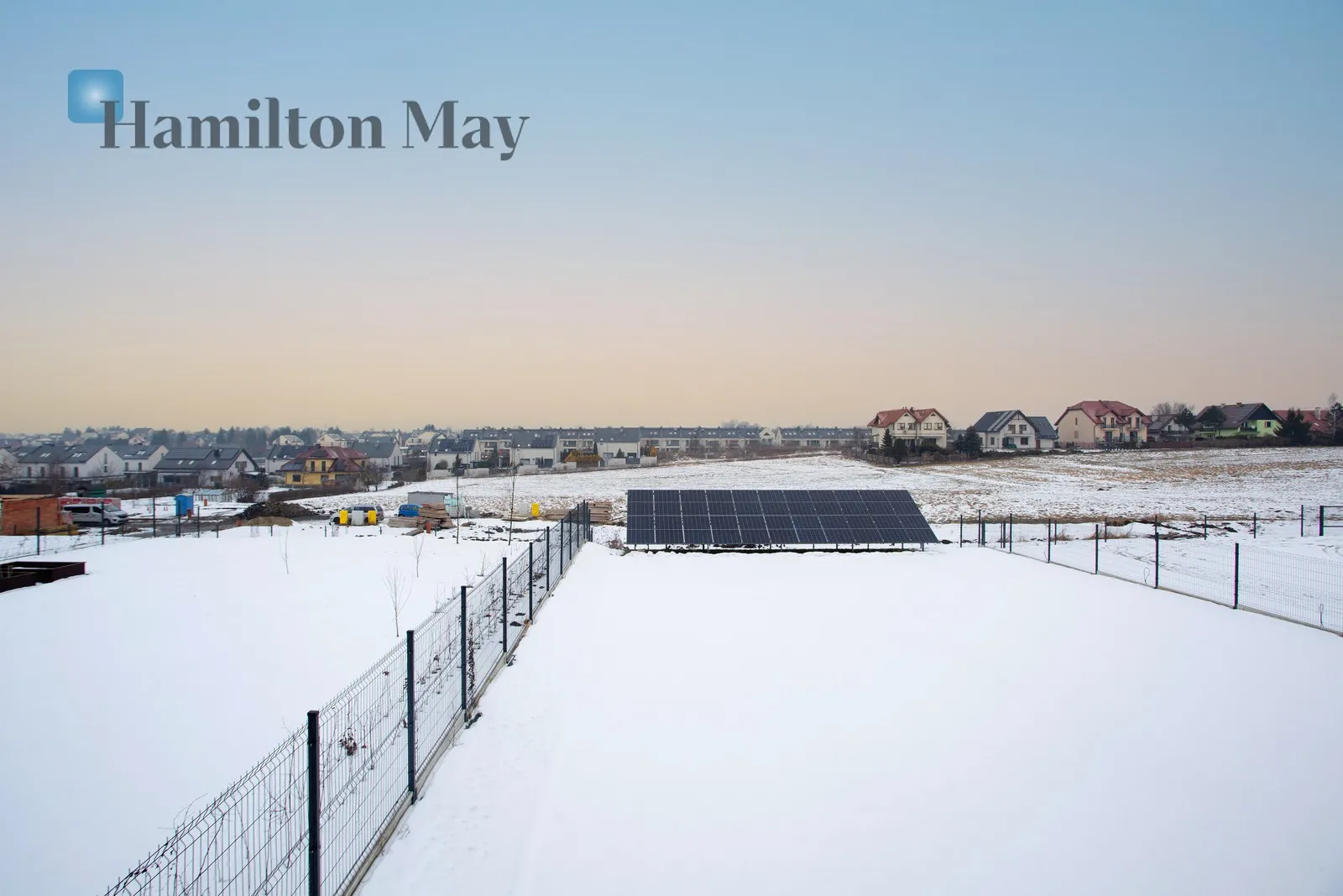 Енергоефективний, сучасний будинок у тихому закритому житловому комплексі в Скотніках - slider