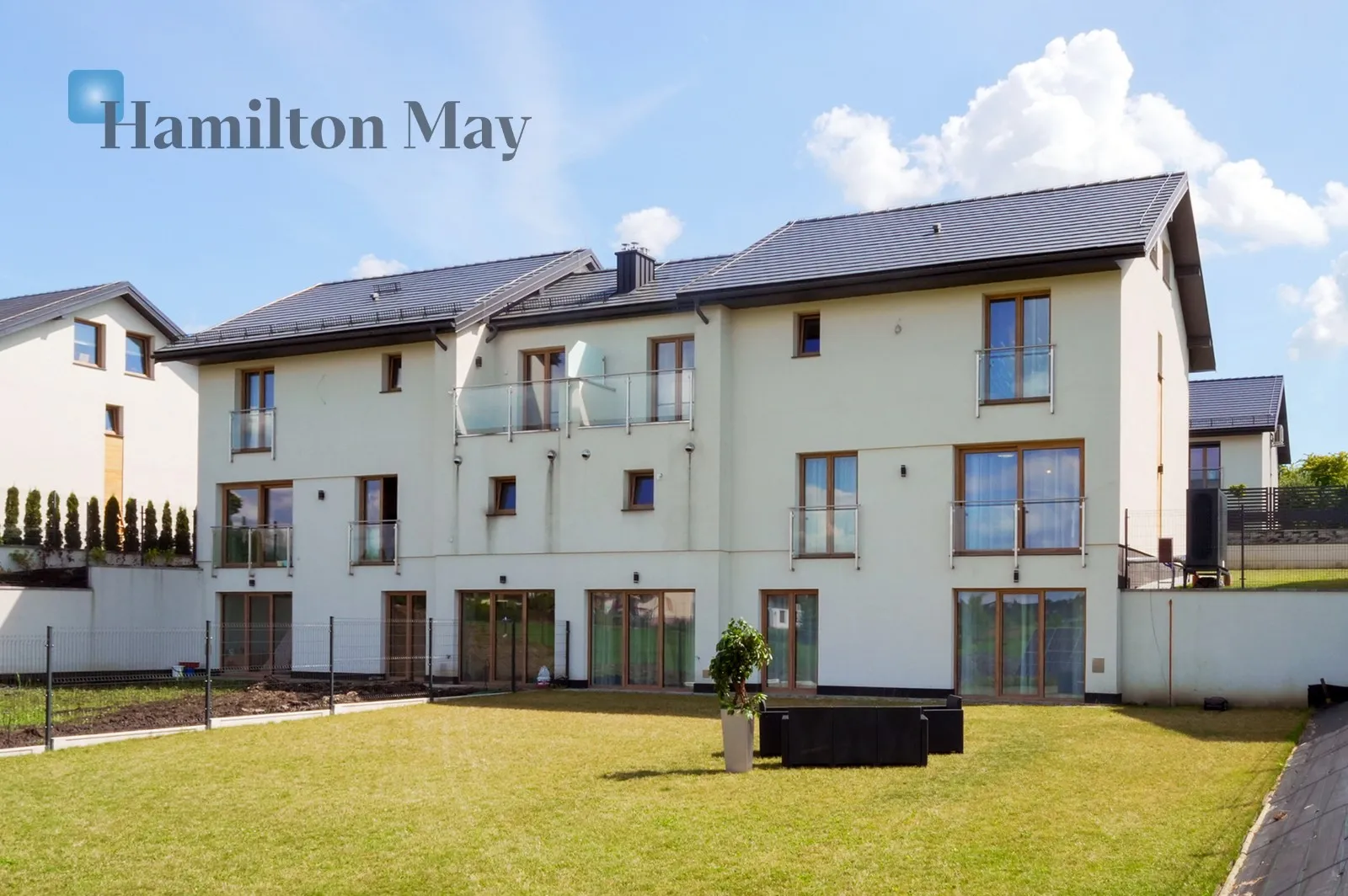 Енергоефективний, сучасний будинок у тихому закритому житловому комплексі в Скотніках - slider