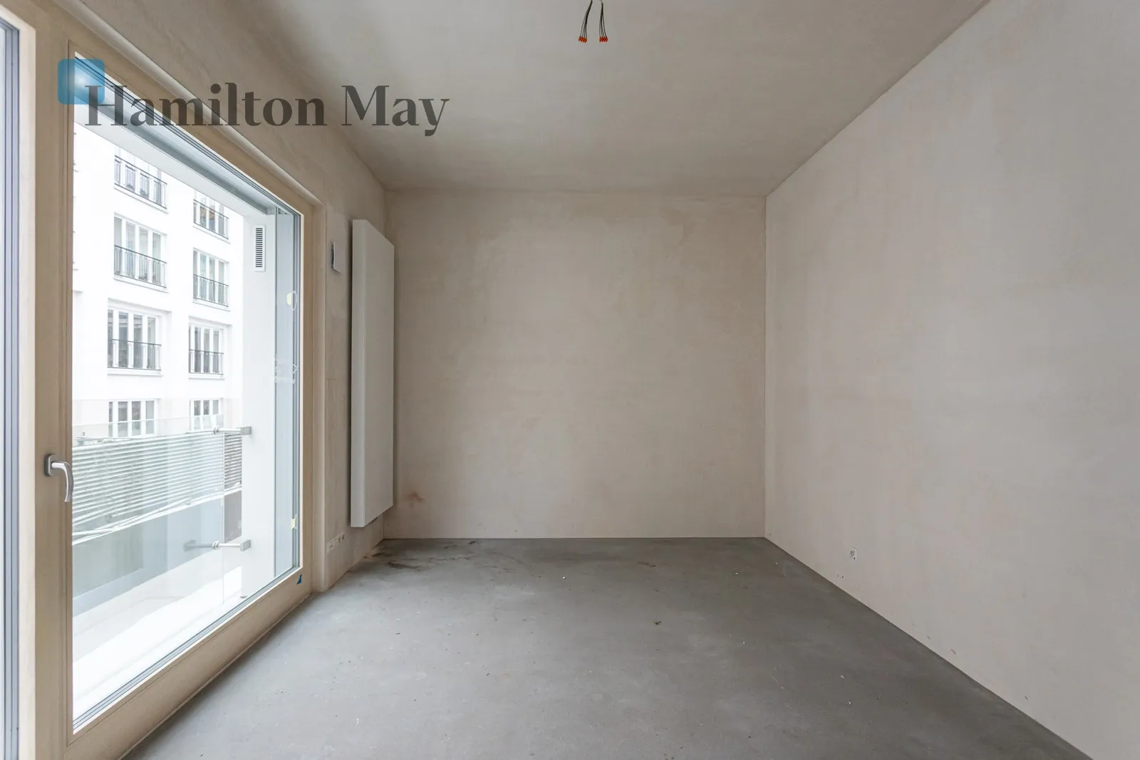 City: Warszawa Street: Słoneczna Region: Mokotów Subregion: Stary Mokotów Distance to centre: 2.46 km Level: 2 Price: 1850000 PLN Bedrooms: 1 - slider