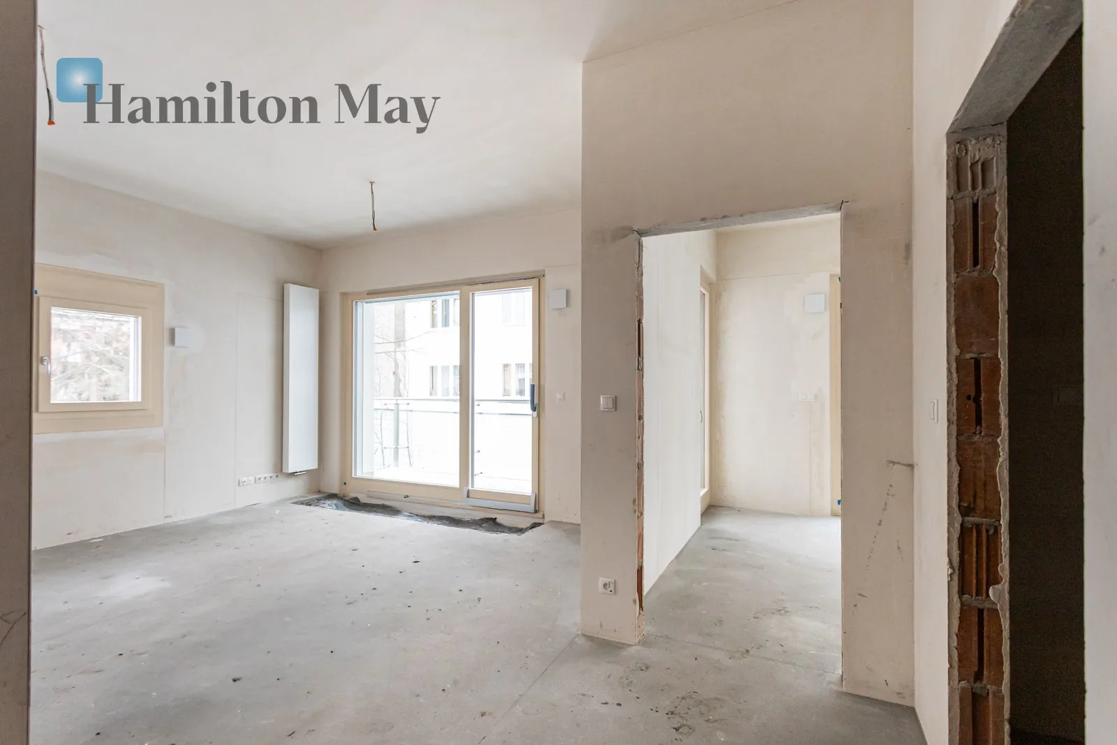 Street: Słoneczna Region: Mokotów Subregion: Stary Mokotów Distance to centre: 2.46 km Level: 2 Price: 1850000 PLN Bedrooms: 1 Bathrooms: 1 Size: 51m2 Price/m2: 36275 PLN - slider