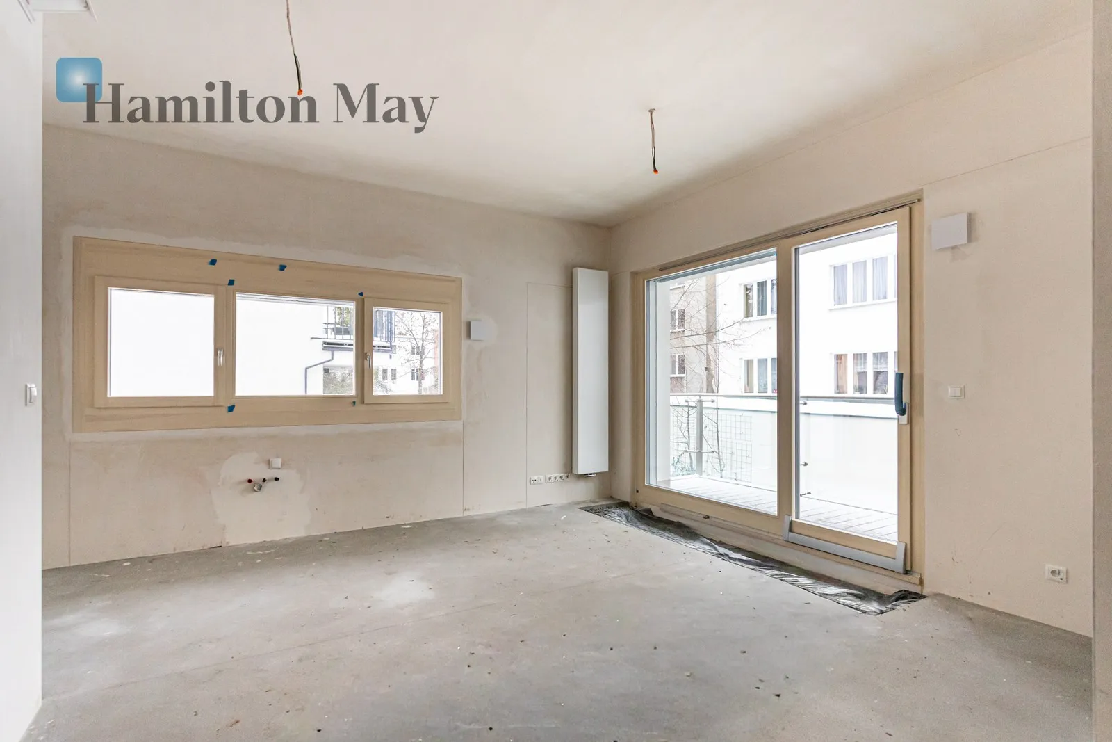 City: Warszawa Street: Słoneczna Region: Mokotów Subregion: Stary Mokotów Distance to centre: 2.46 km Level: 2 Price: 1850000 PLN Bedrooms: 1 Bathrooms: 1 - slider